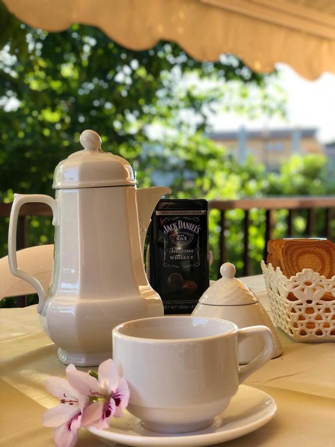 Spacious Apartment By The Sea กันนิโจเน ภายนอก รูปภาพ
